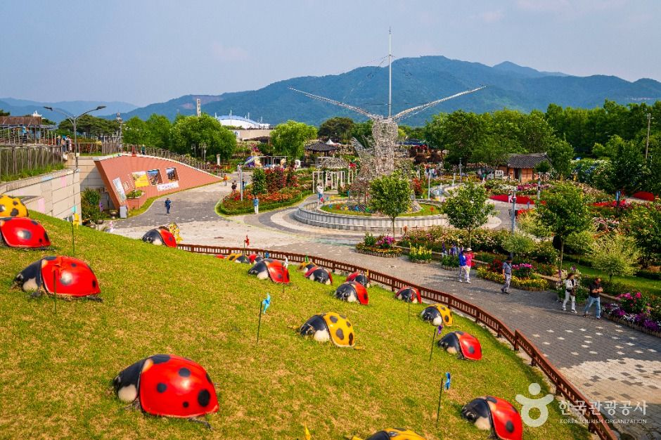 섬진강 기차마을, 출처 : 한국관광공사